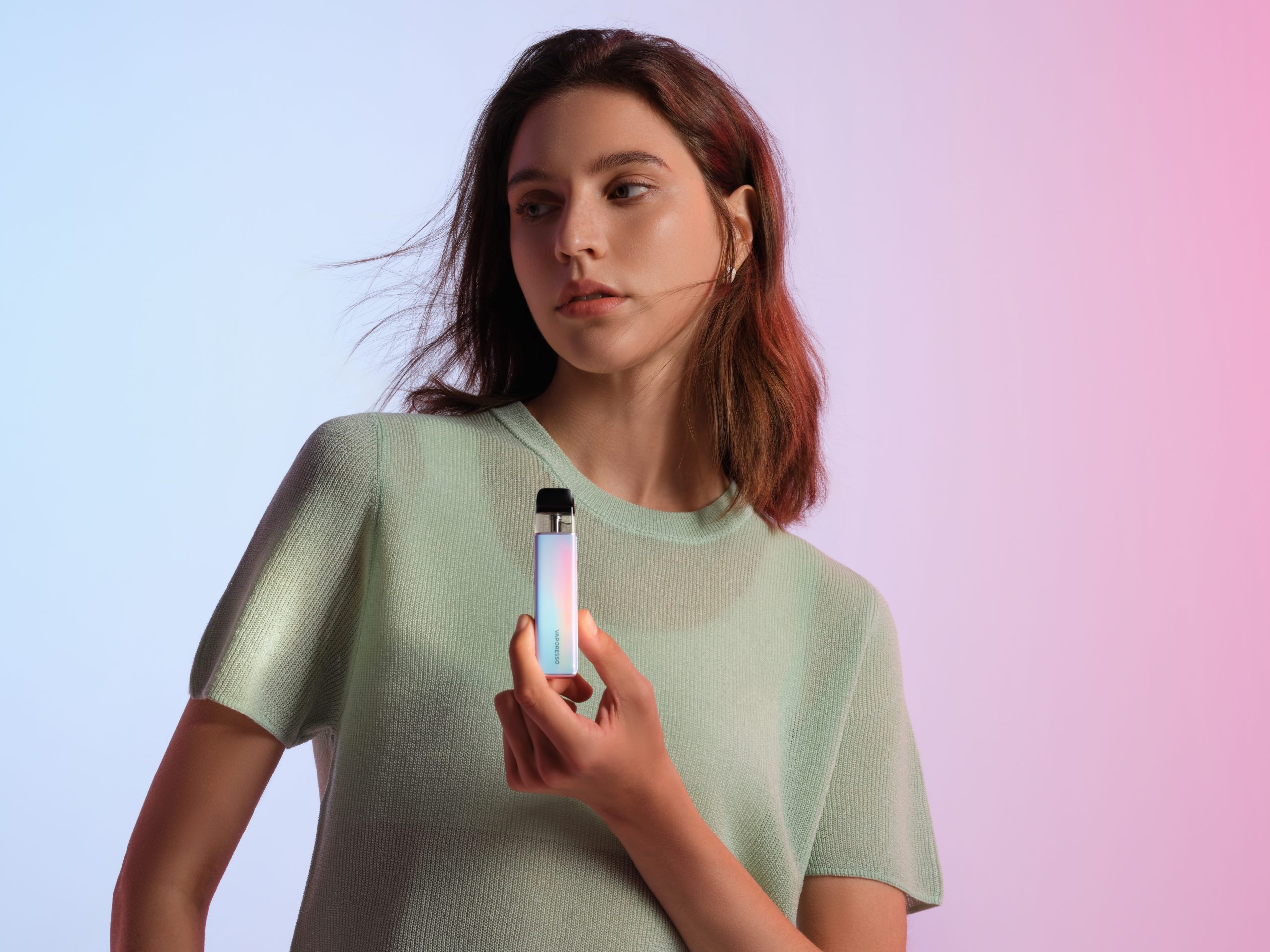 Vaporesso Xros 5 mini Lifestyle Pic